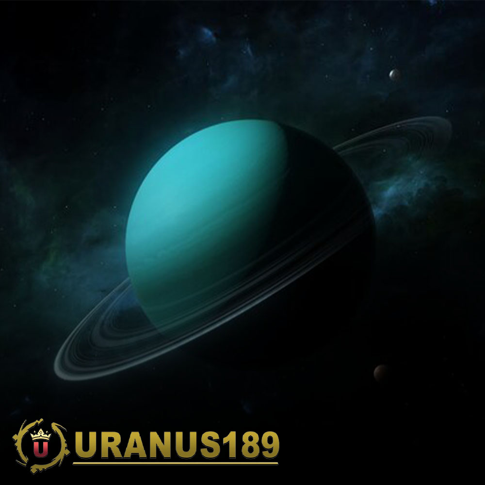 uranus189 Paytom Hoodie front view